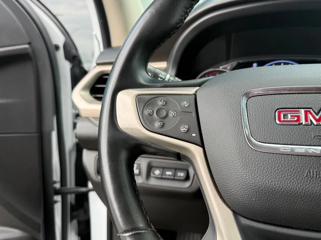 Used 2023 Summit White GMC Denali image 21