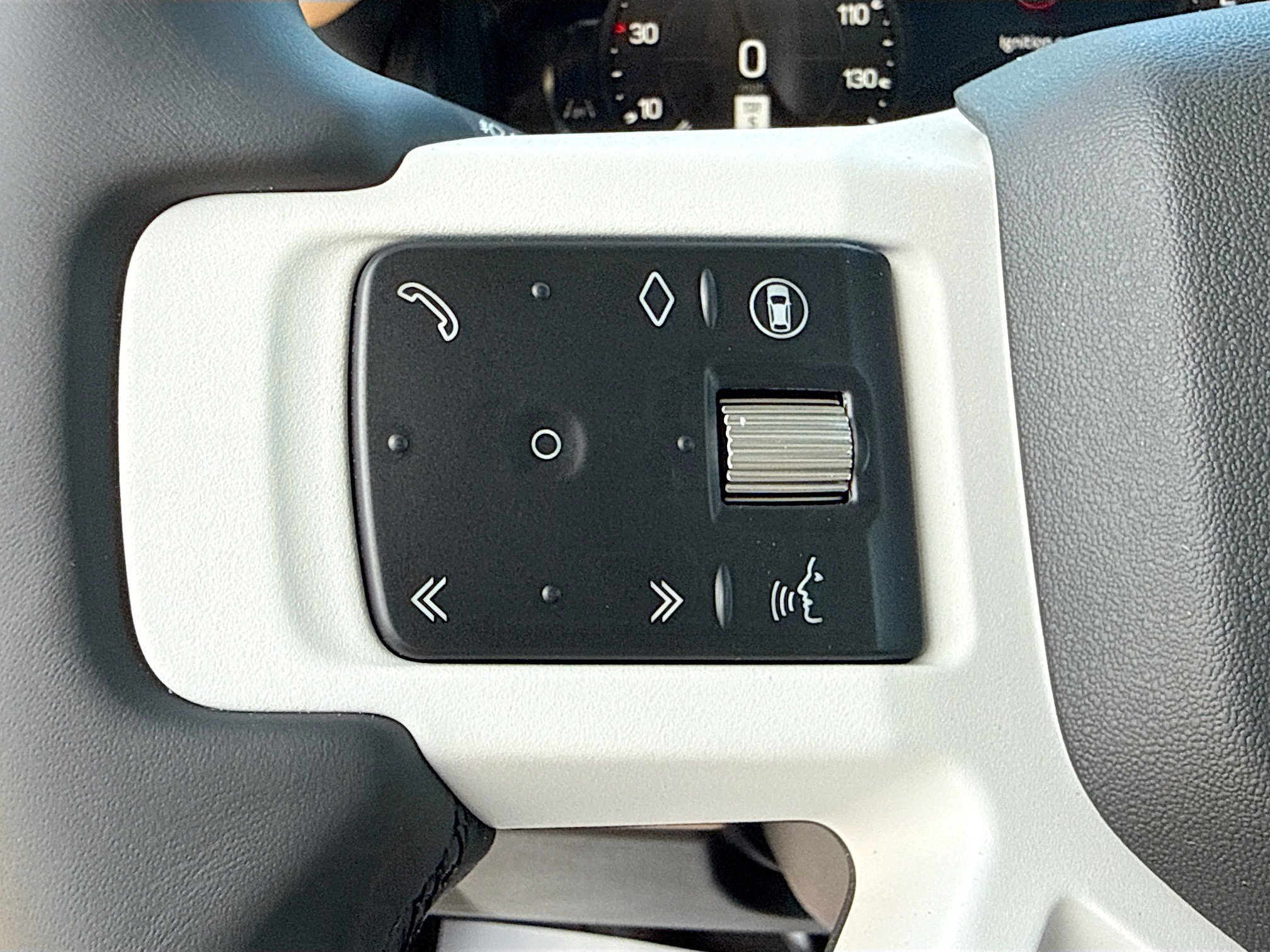 New 2026 Gondwana Stone LAND ROVER X-Dynamic SE image 37