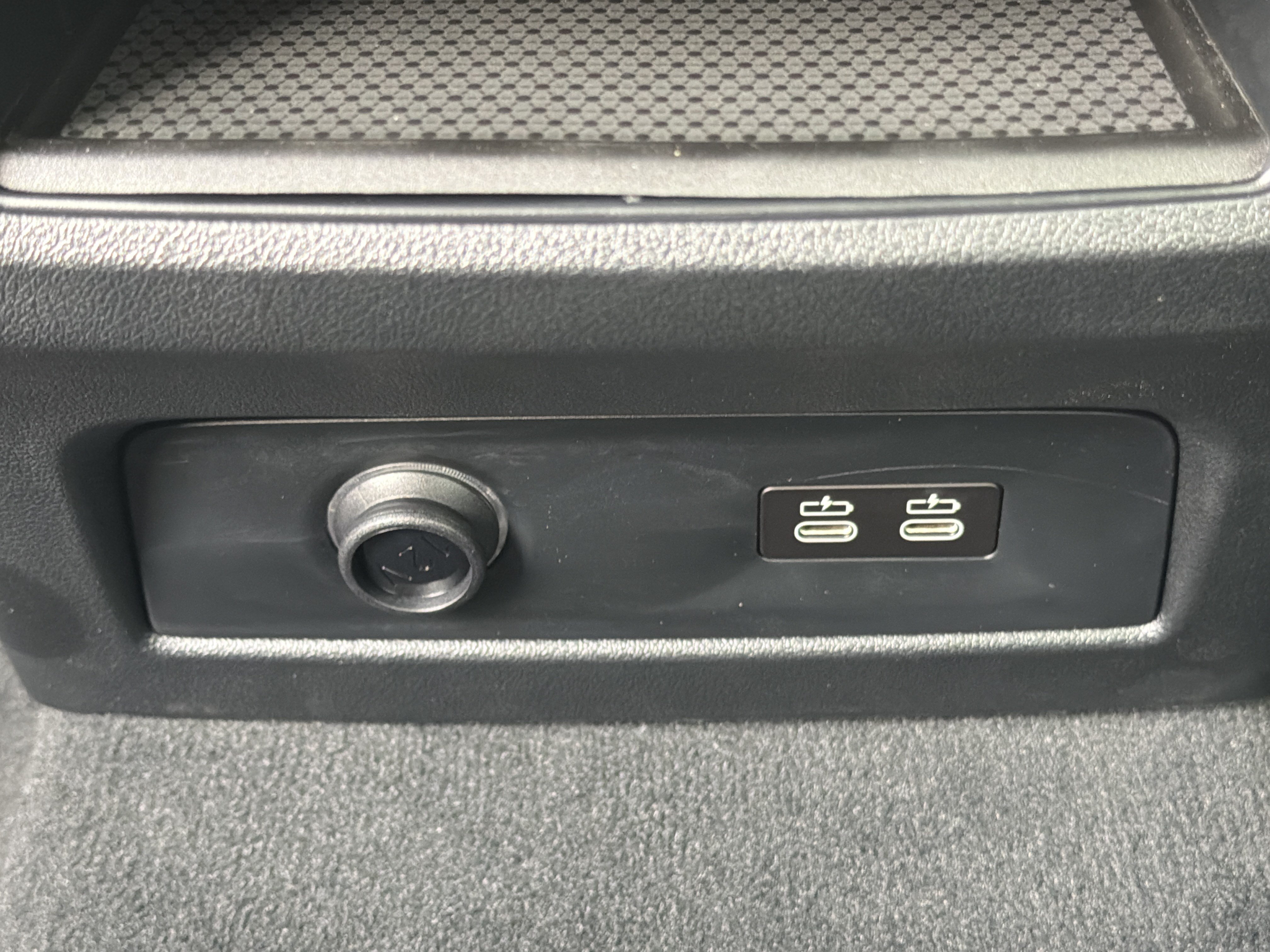 New 2026 Skyscraper Grey Metallic BMW sDrive40i image 22