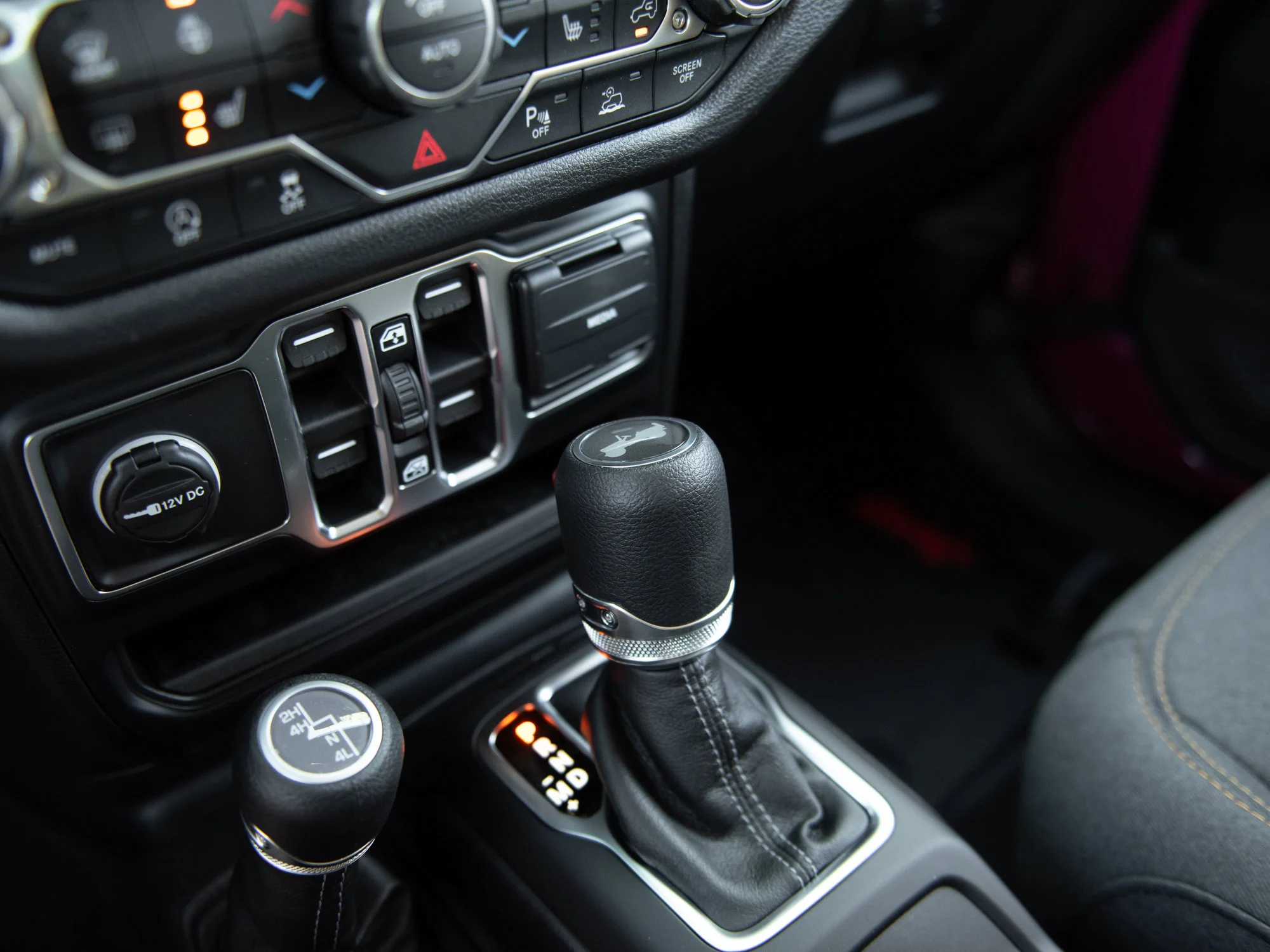 New 2026 limited edition tuscadero pearl Jeep Sport S* image 19