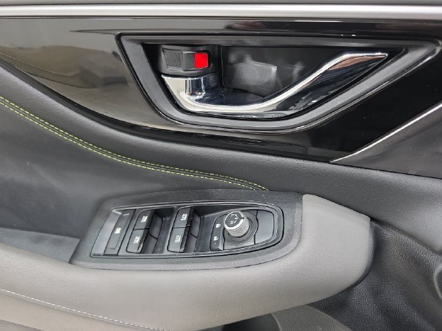 Used 2020 Ice Silver Metallic Subaru Onyx Edition XT image 28