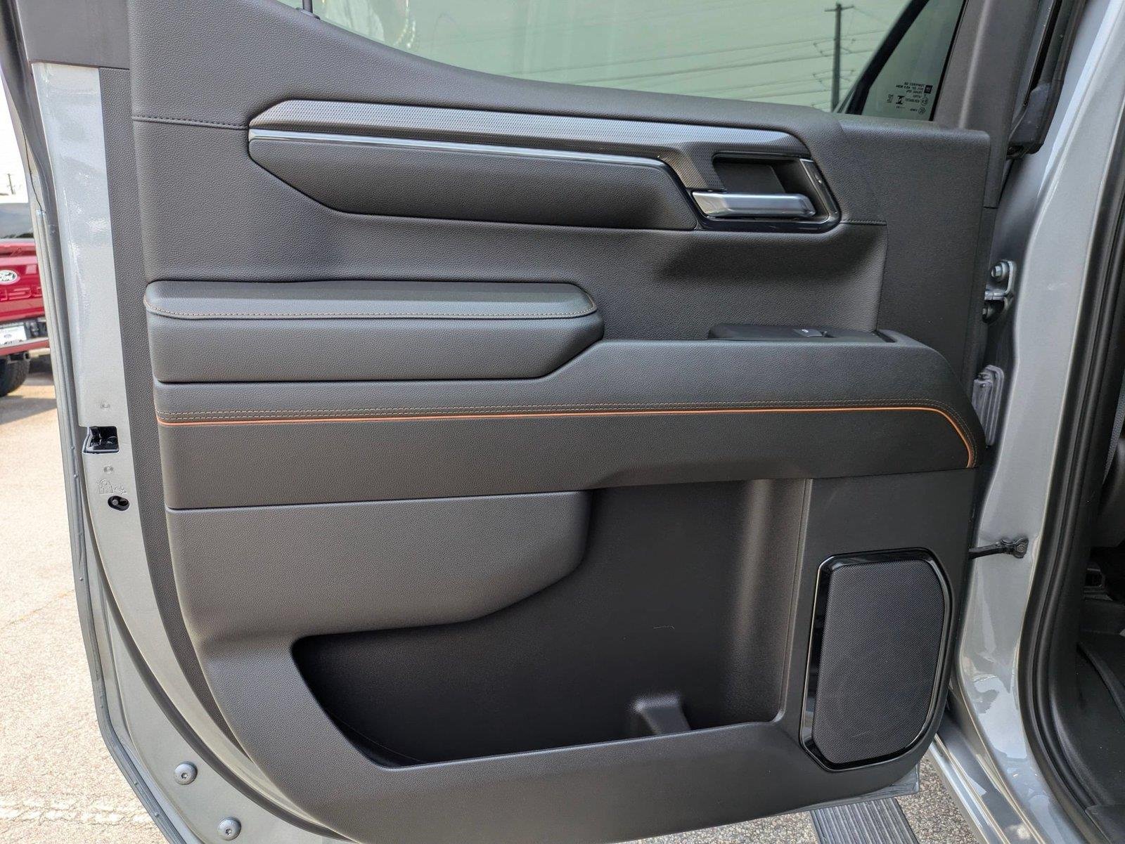Used 2024 Sterling Metallic GMC AT4 image 25