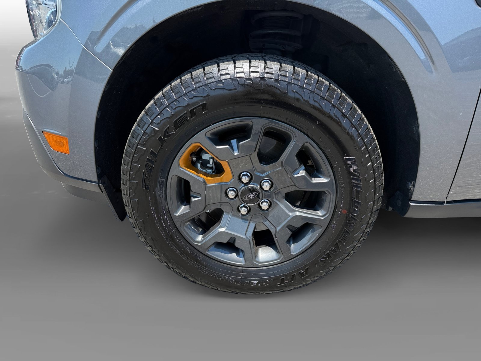 Used 2023 Carbonized Gray Metallic Ford Lariat image 9