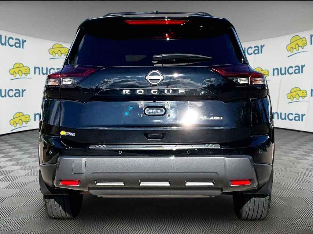 Used 2024 Black Nissan SL image 5