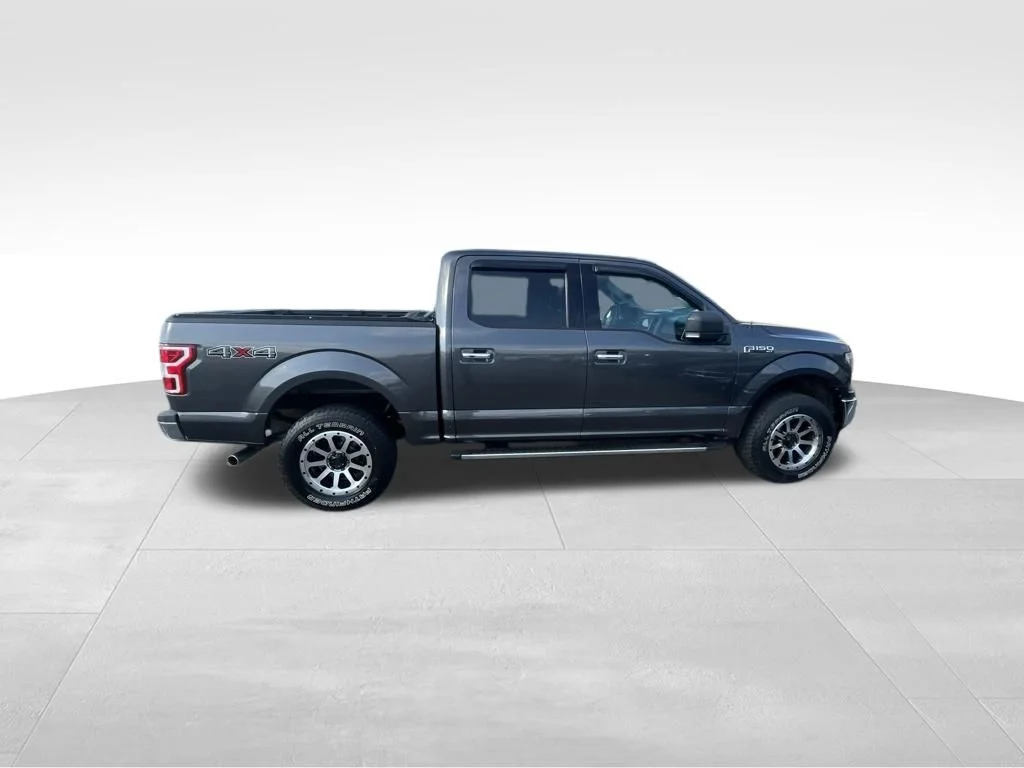 Used 2018 Gray Ford XLT image 15