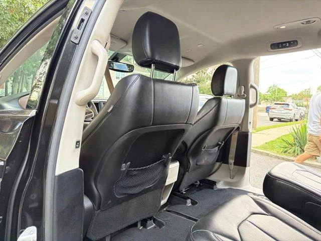 Used 2021 Black Chrysler LXI image 23