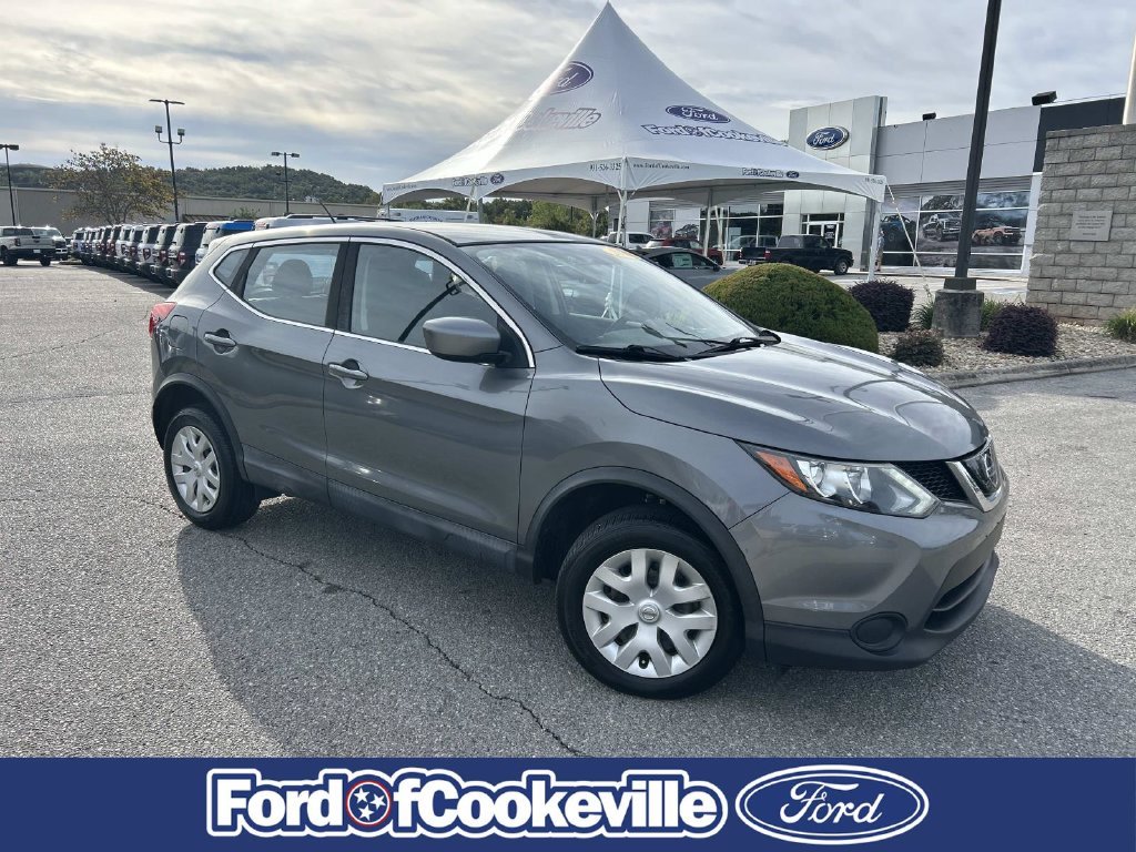 Used 2019 Nissan Rogue Sport S with VIN JN1BJ1CR5KW317605 for sale in Cookeville, TN