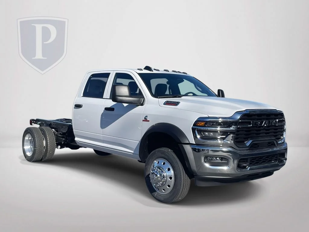 New 2026 Bright White Clear-Coat Exterior Paint RAM Tradesman image 2