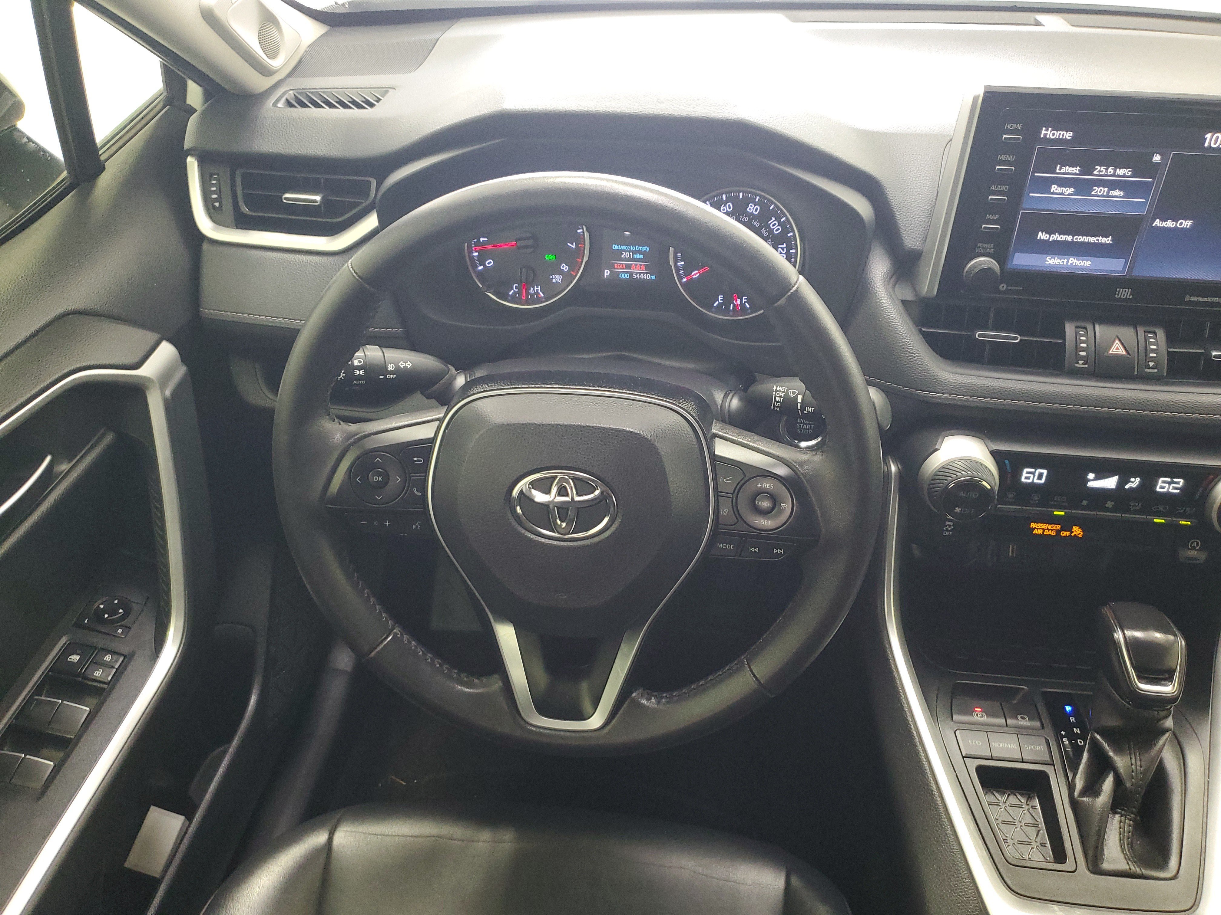 Certified Used 2020 Super White Toyota XLE Premium image 17