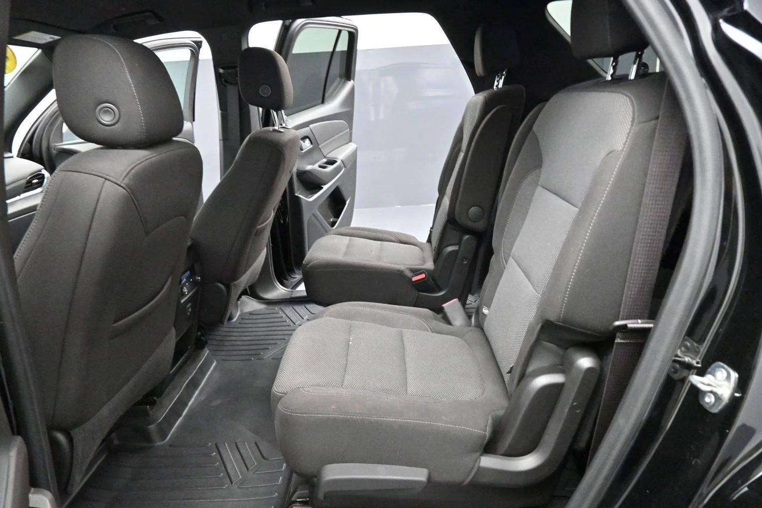 Used 2023 Mosaic Black Metallic Chevrolet LT Cloth image 26