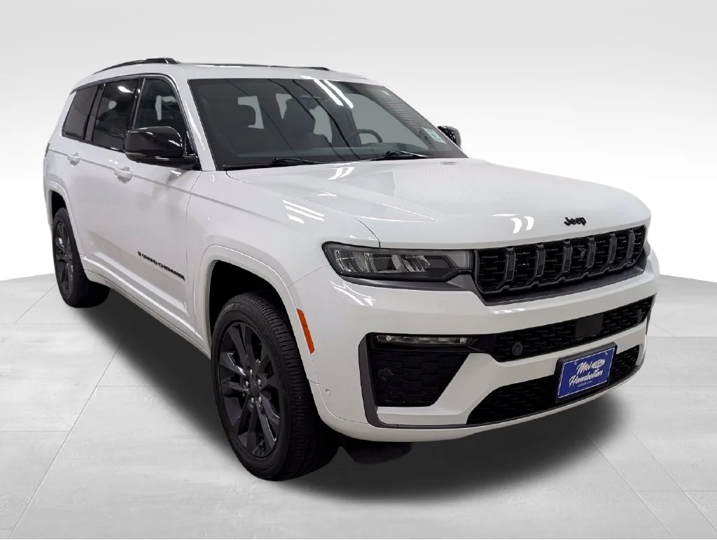 Certified Used 2026 Bright White Clearcoat Jeep Limited Reserve image 18