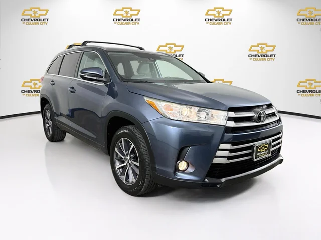 2018 Toyota Highlander SE