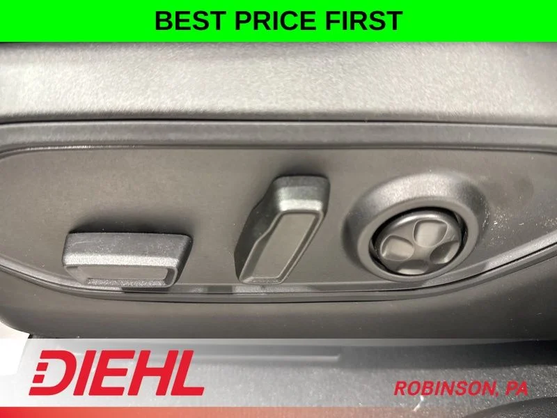 New 2026 Baltic Gray Metallic Clear-Coat Exterior Paint Jeep Laredo Altitude image 20