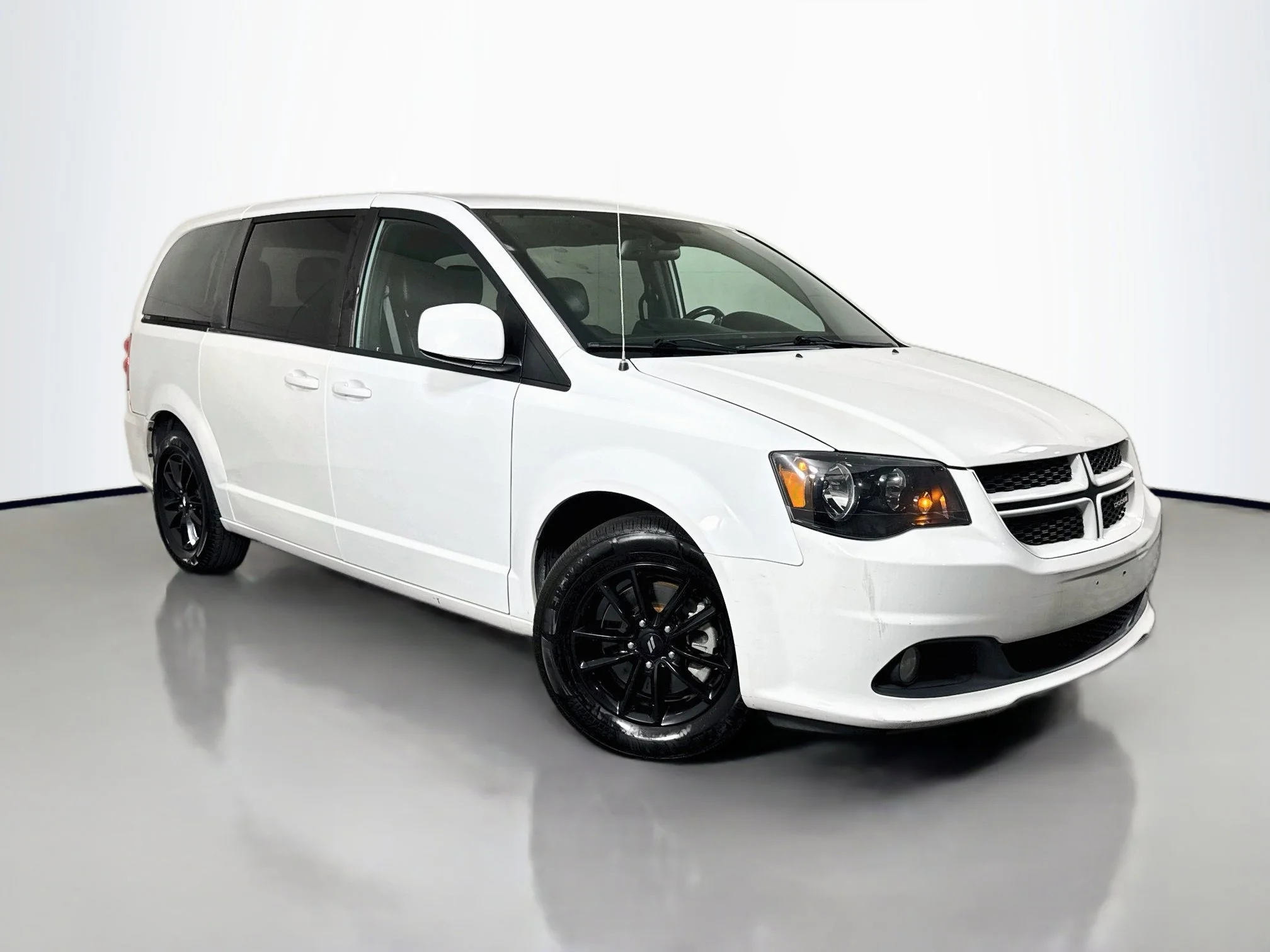 2019 Dodge Grand Caravan GT (Fleet)'s photo