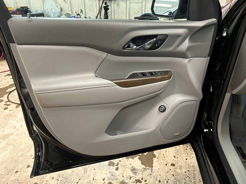 Used 2017 Black GMC SLE-2 image 15