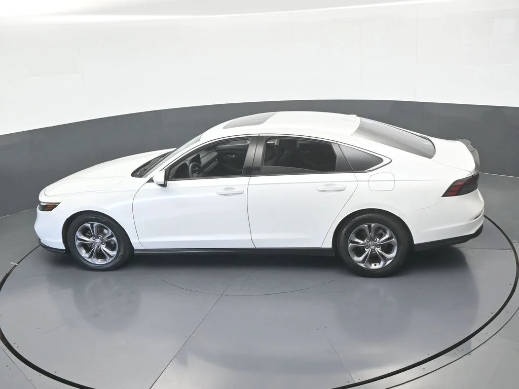 Used 2024 White Honda EX image 46