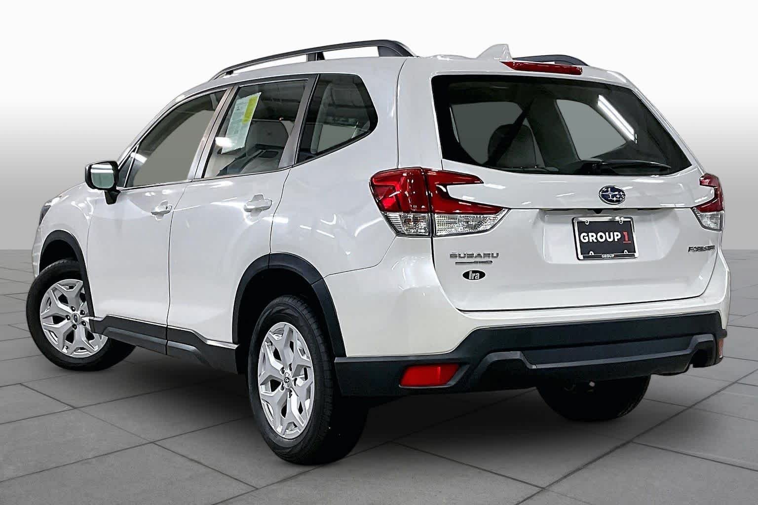 Used 2020 Crystal White Pearl Subaru  image 12