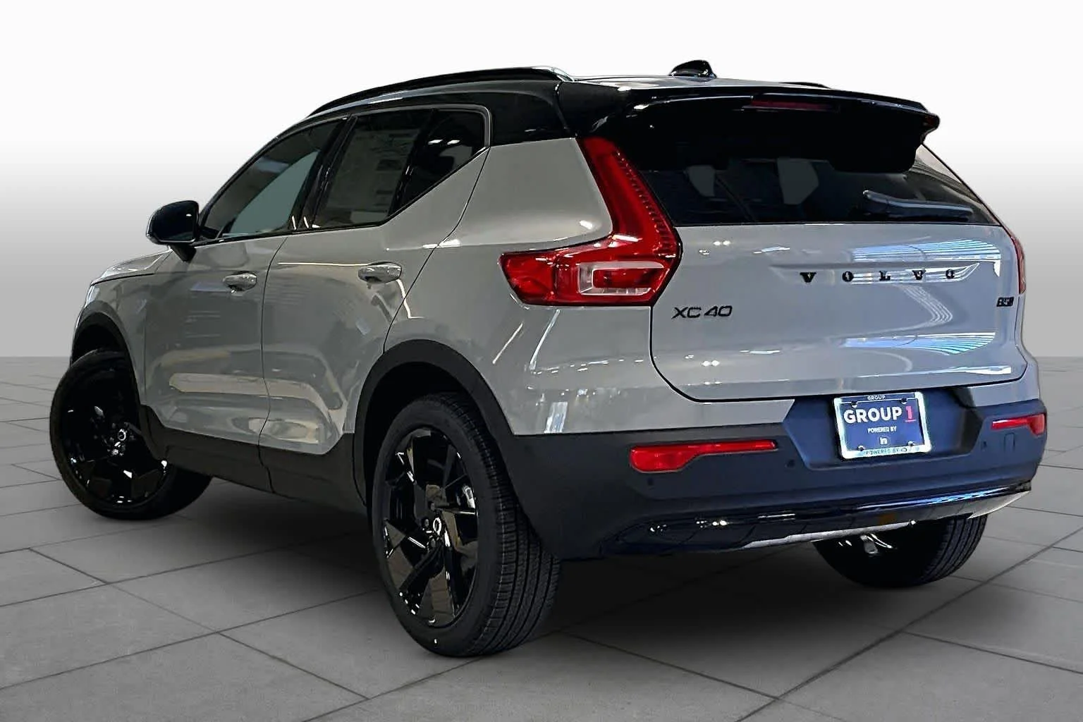New 2026 Vapour Grey Volvo Ultra image 3