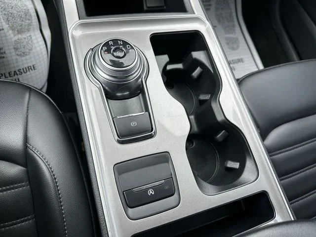 Used 2024 White Ford SEL image 22