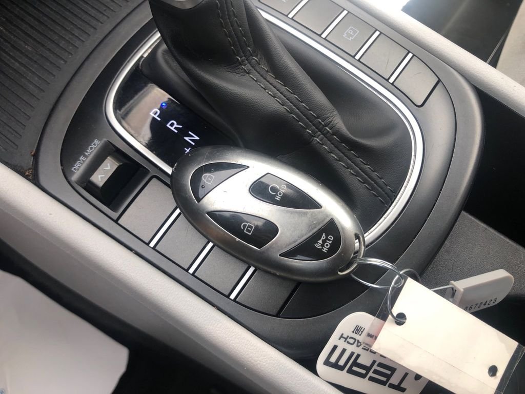 Used 2024 Blue Hyundai SEL image 31