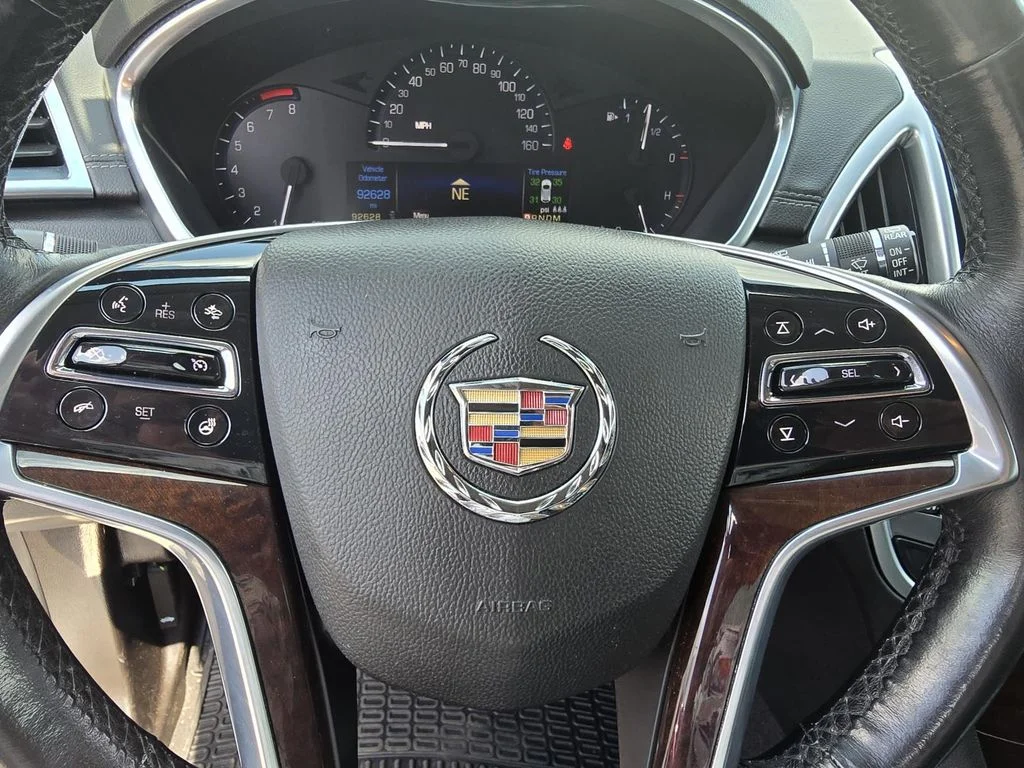 Used 2014 RADIANT SILVER METALLIC Cadillac Luxury Collection image 12