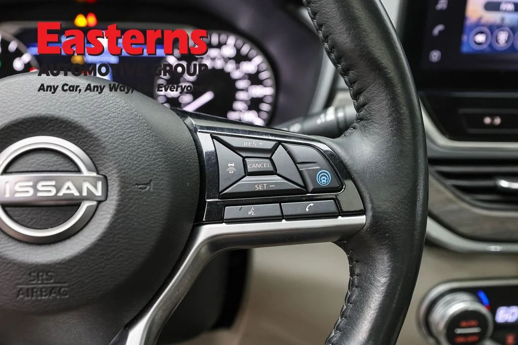 Used 2024 Black Nissan 2.5 SL image 16