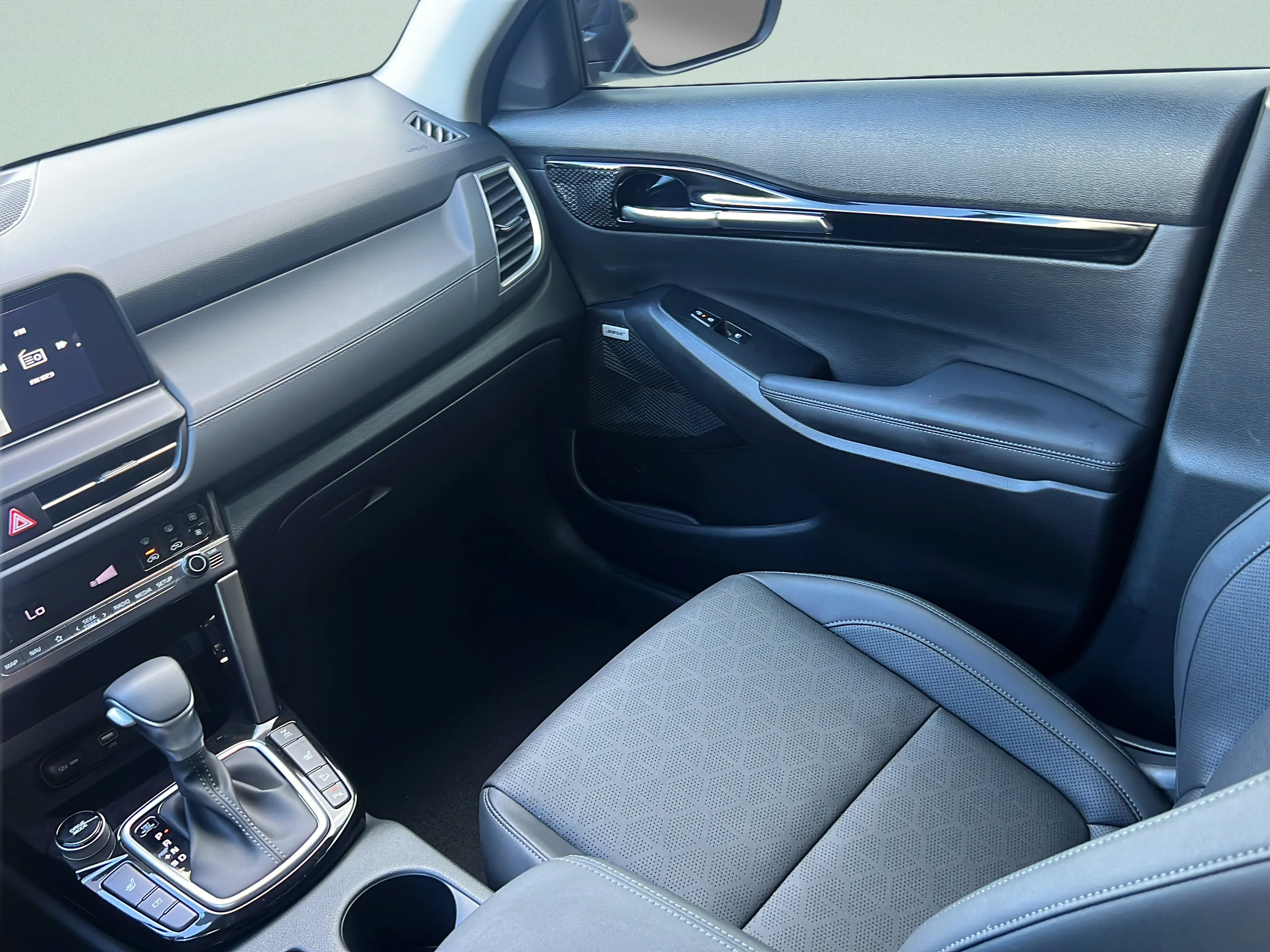Used 2026 Pluton Blue/Black Roof Kia SX image 13