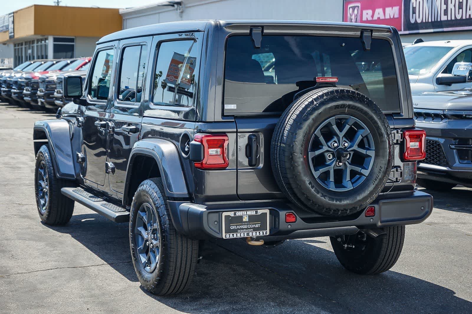 New 2026 Granite Crystal Metallic Clear-Coat Exterior Paint Jeep 85th Anniversary image 6