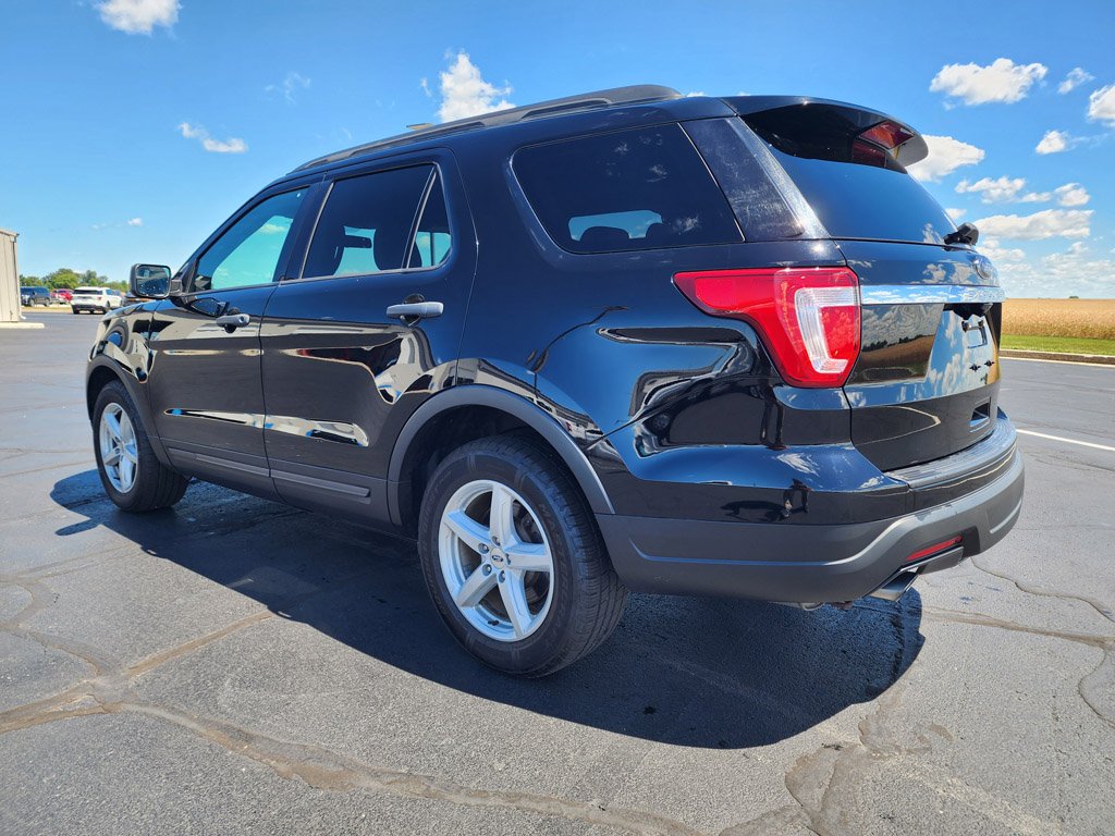Used 2018 Shadow Black Ford Base image 5