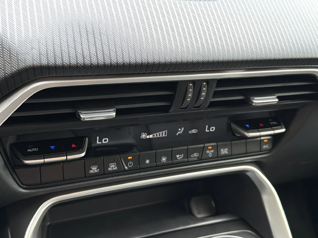 New 2026 Blue Mazda 3.3 Turbo Select image 19