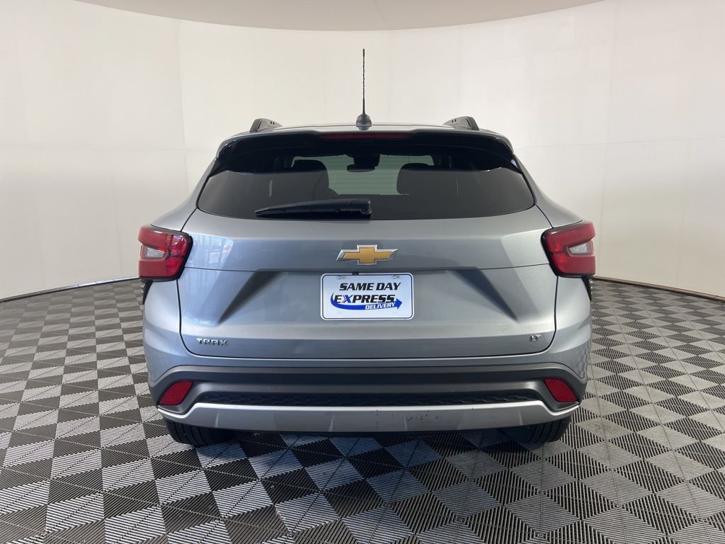 Used 2024 Gray Chevrolet LT image 24