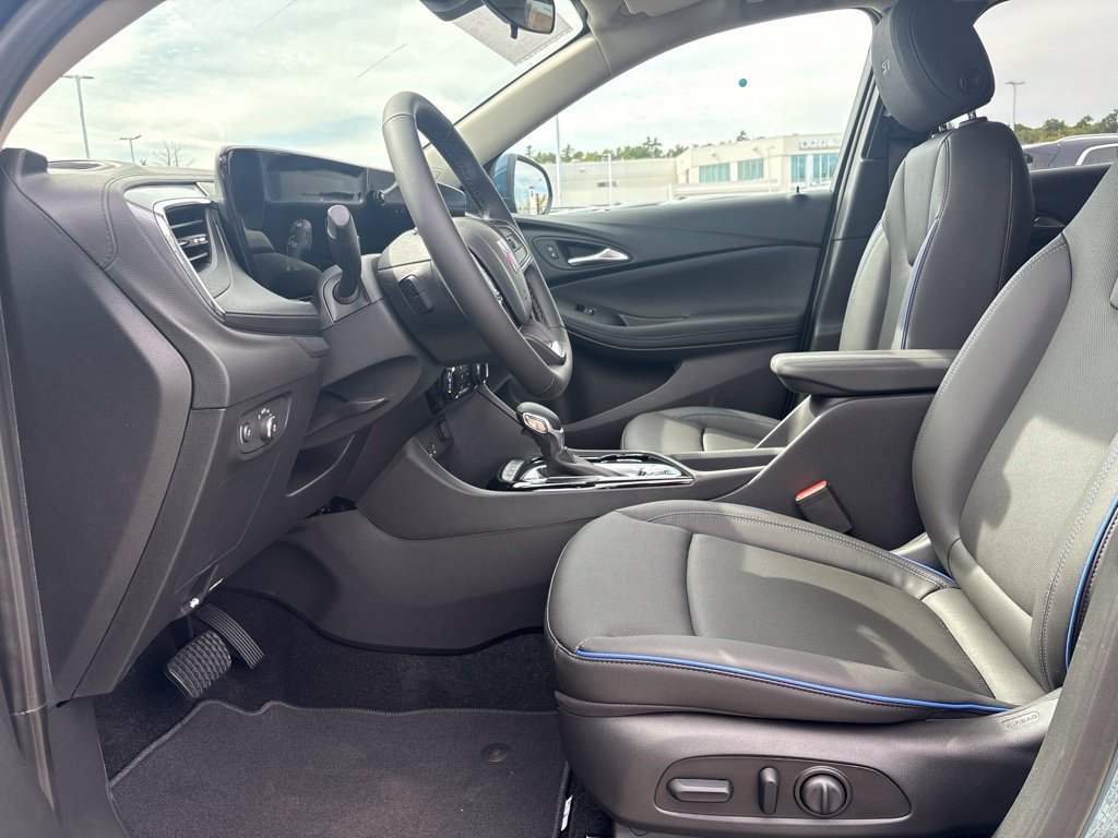 2026 Buick Encore GX Sport Touring - Photo 8