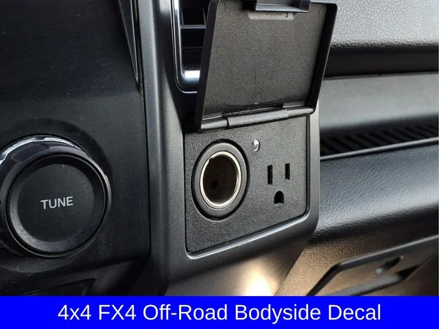 Used 2016 Gray Ford XLT image 13