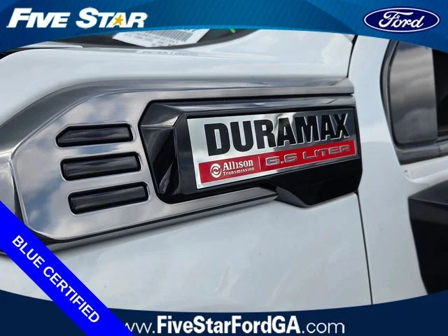 Used 2025 White GMC AT4 image 11