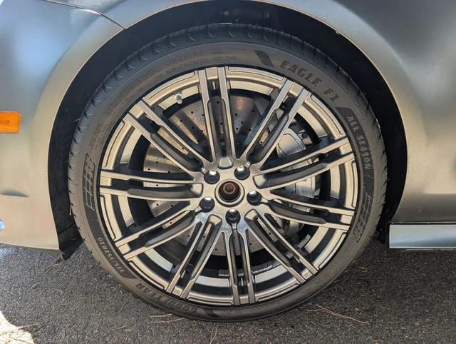 Used 2017  Audi 4.0T Prestige image 7