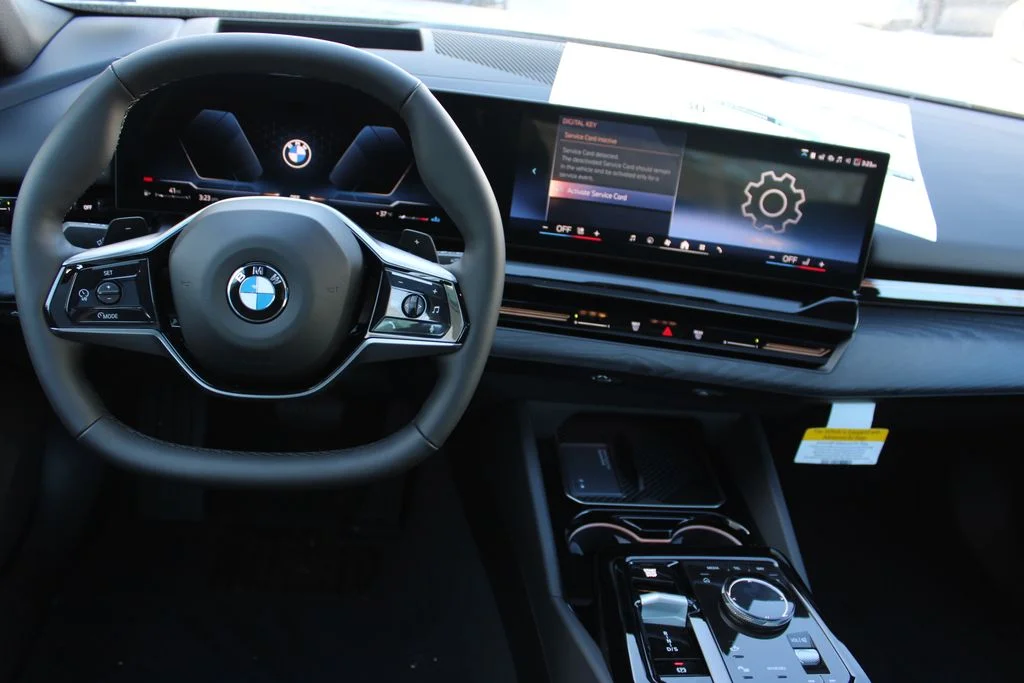 2026 BMW 5 Series 530i - Photo 10
