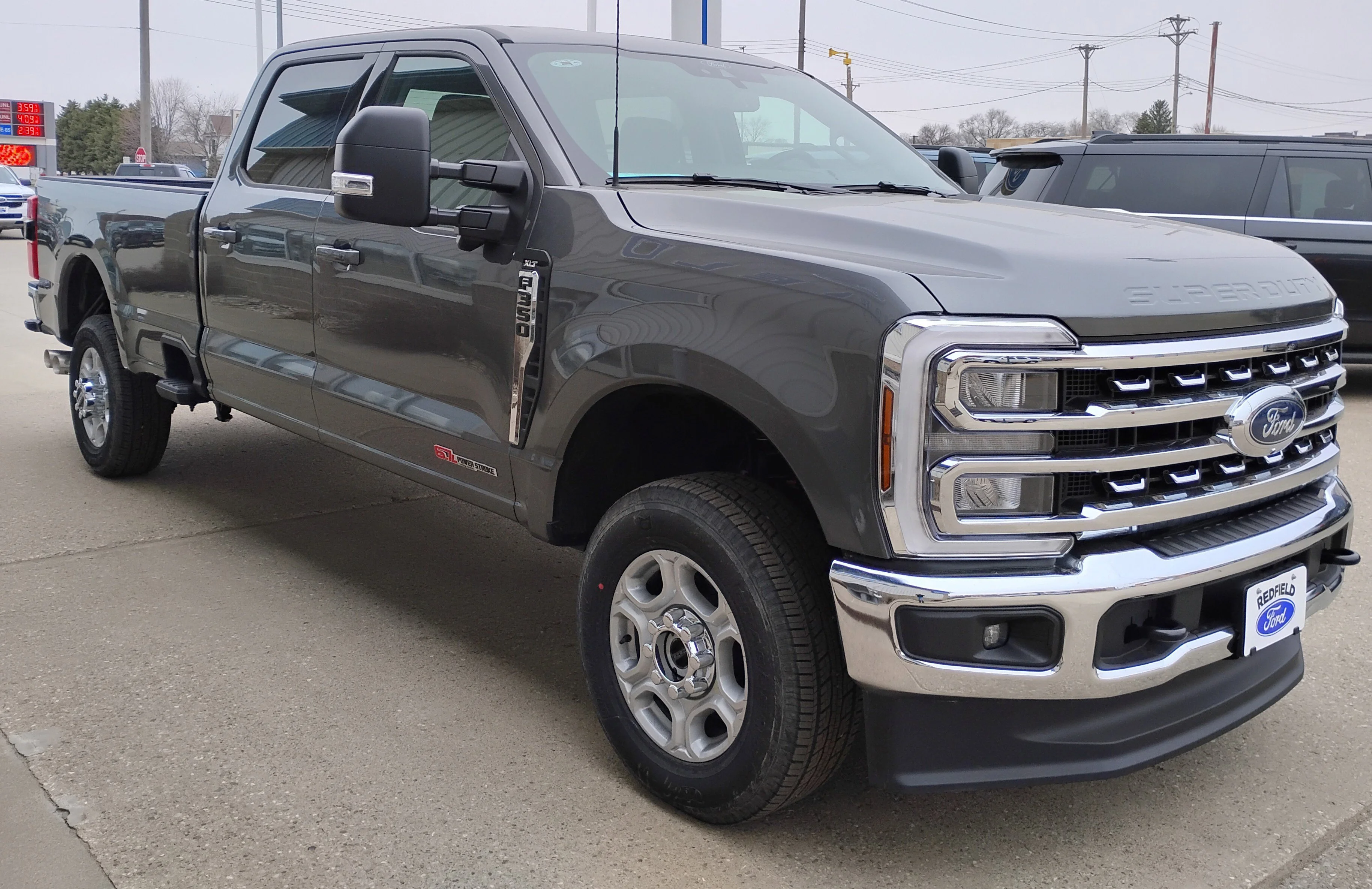 New 2026 Carbonized Gray Metallic Ford F-350® XLT image 4