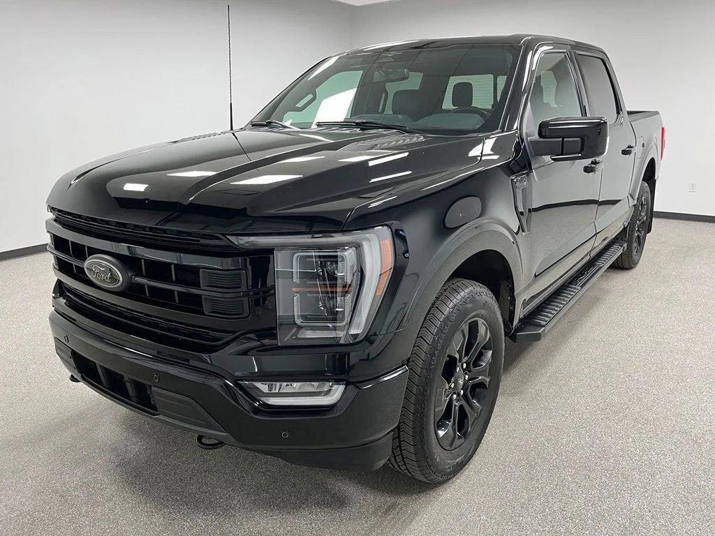 Used 2023 Black Ford Lariat image 4
