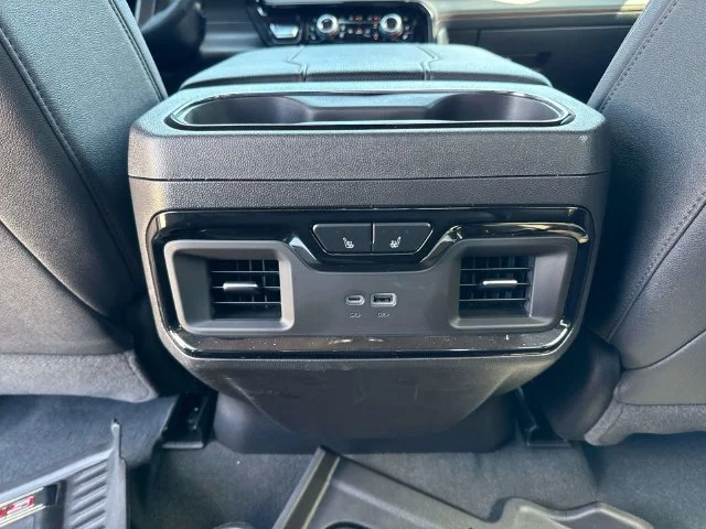 Used 2025 White GMC AT4 image 28