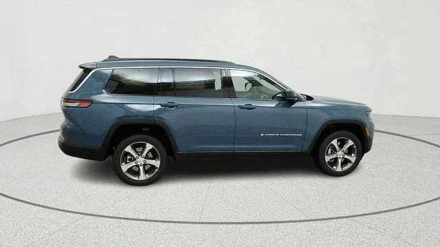 New 2026 Steel Blue Exterior Paint Jeep Limited image 10