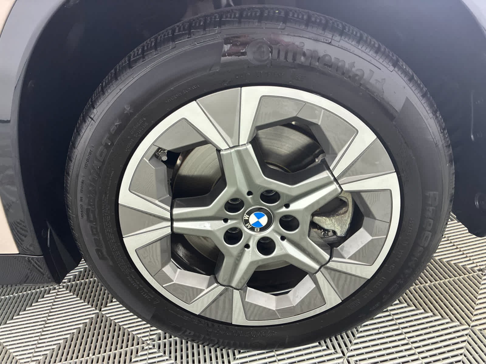 Used 2026 Dune Grey Metallic BMW xDrive28i image 11