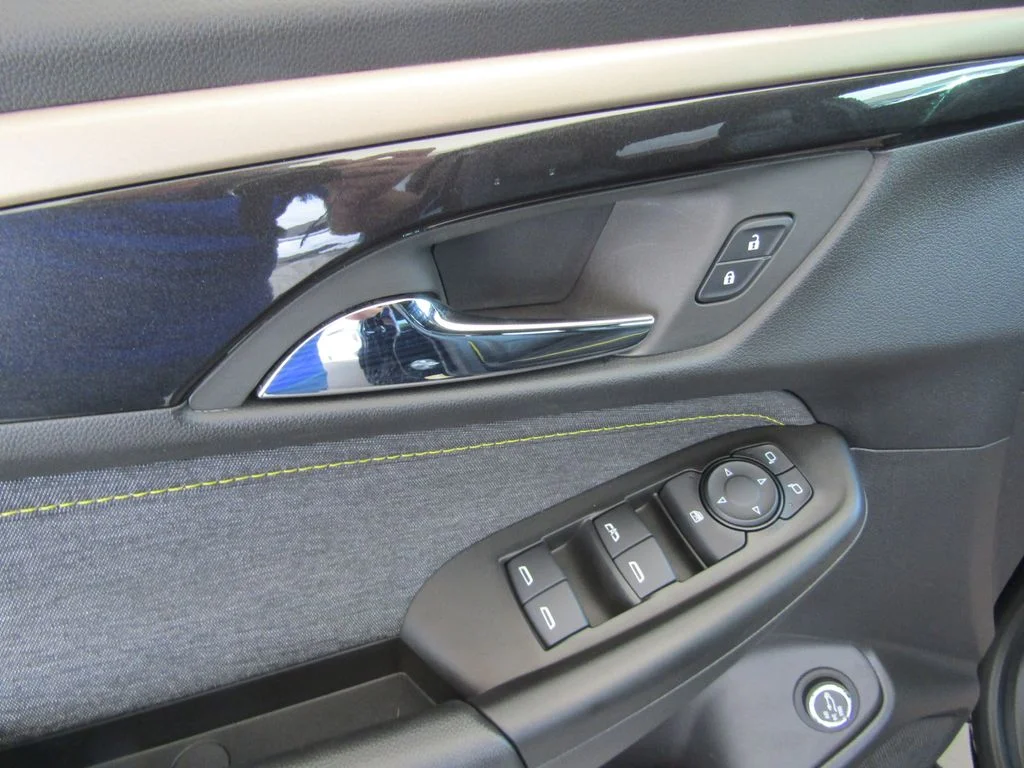 Used 2025 Black Chevrolet ACTIV image 23