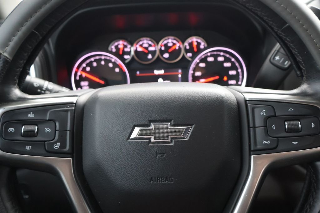 Used 2019 SUMMIT WHITE Chevrolet RST image 20