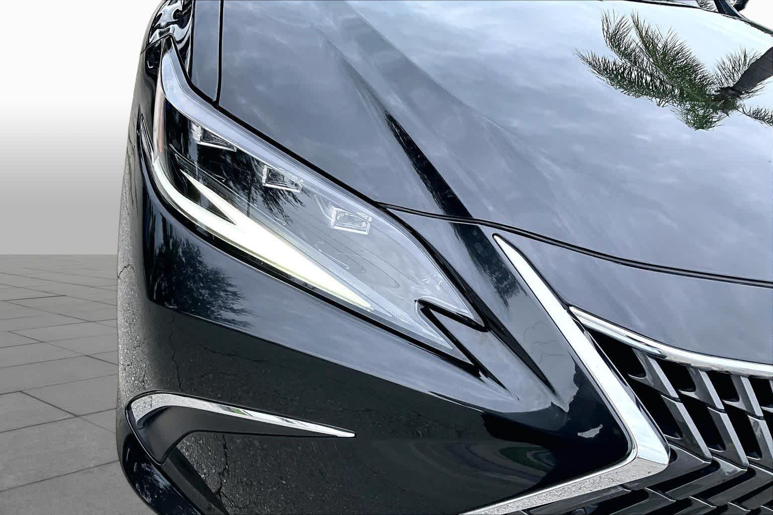 Used 2025 Caviar Lexus Ultra Luxury image 28