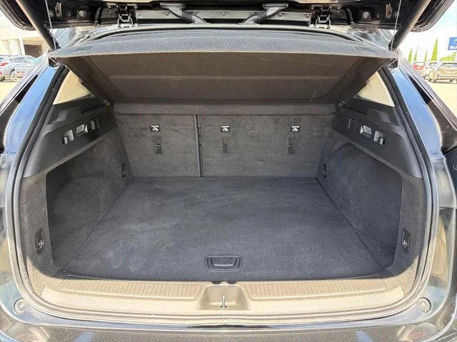 Used 2023 Black Buick Essence image 29