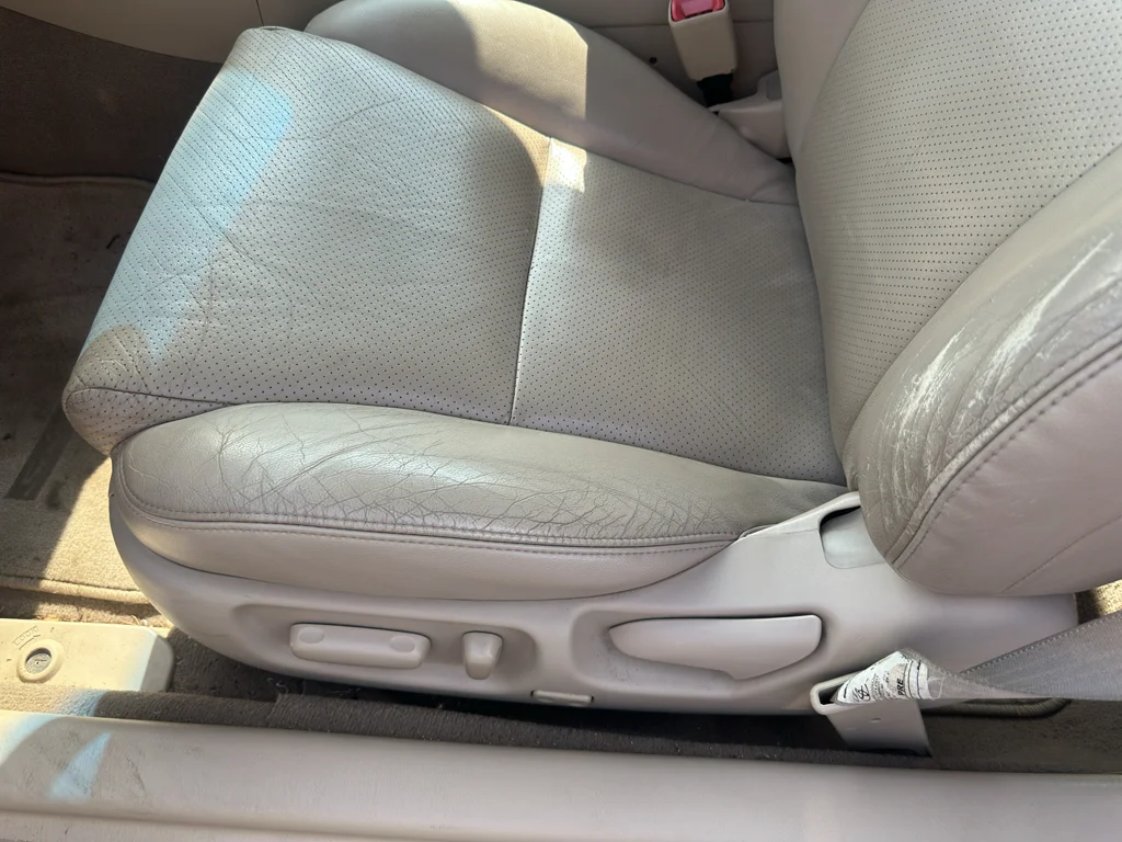 Used 2008 White Pearl Toyota SLE image 9