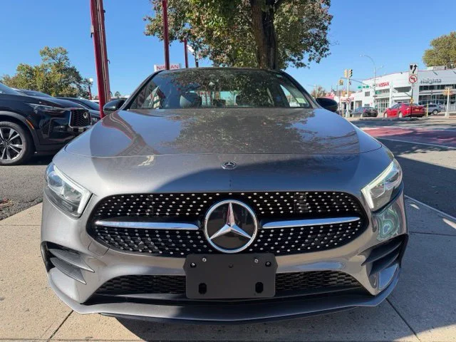 Used 2019 Gray Mercedes-Benz A 220 image 2