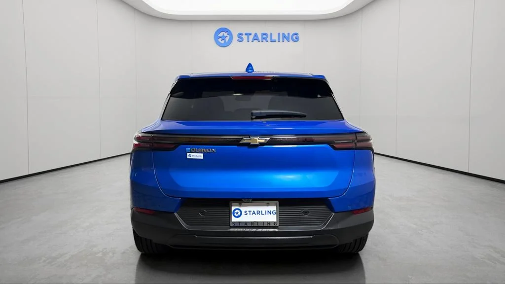 Used 2025 Riptide Blue Metallic Chevrolet LT image 8