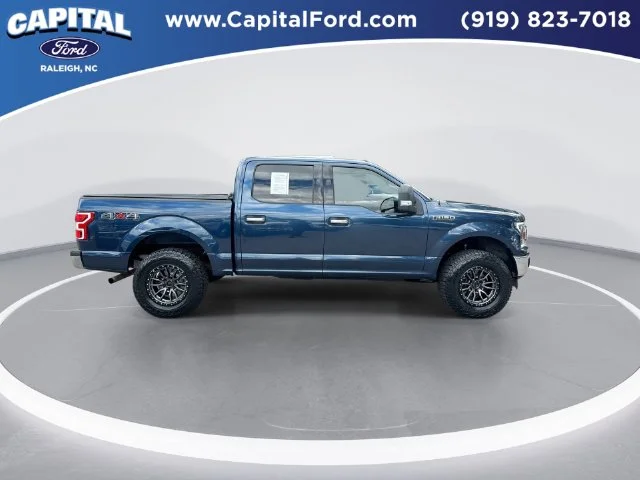 Used 2018 Blue Ford XLT image 9