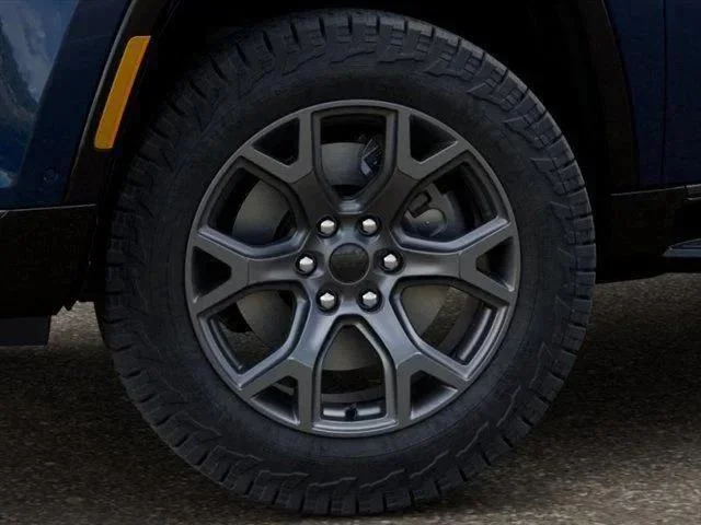 New 2026 Fathom Blue Pearl-Coat Exterior Paint (Late Availability) Jeep Grand Wagoneer image 4